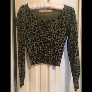 Forever 21 cropped cardigan! S💕